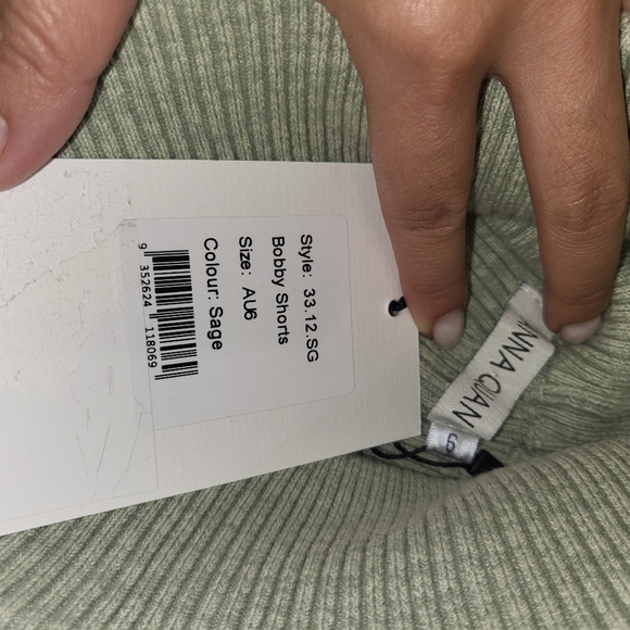 9. NWT ANNA QUAN BOBBY RIB KNIT SHORTS IN SAGE SIZE XS - Picture 5 of 5
